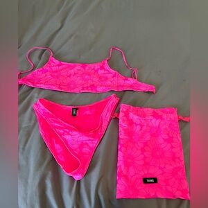 TRIANGL MICA NORMAL PITAYA FLORAL WITH BAG NEW BUT NO TAGS